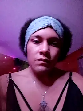 Snapshot of LUNAdeMARTE chatting on November 18, 12:37 am LUNAdeMARTE online show from November 18, 12:37 am