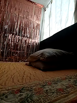 Snapshot of LUNAdeMARTE chatting on November 16, 9:19 pm LUNAdeMARTE online show from November 16, 9:19 pm