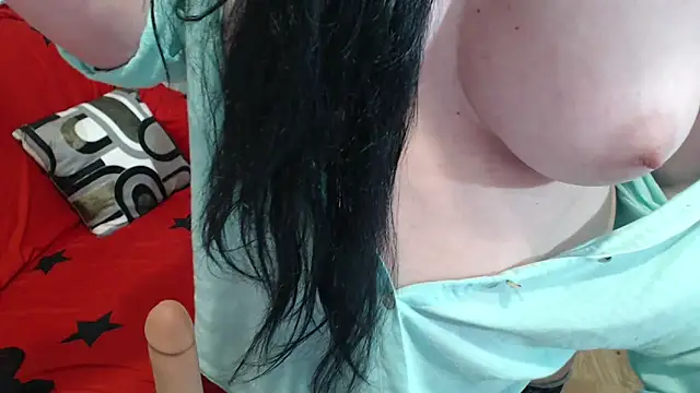 JullieMilf online show from March 10, 4:00 pm