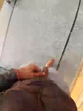 HotBoyOm online show from January 13, 11:30 am