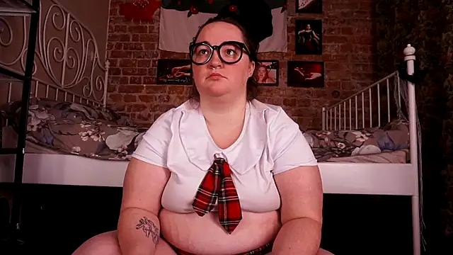 Evelively online show from November 2, 3:22 am