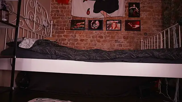 Evelively online show from November 16, 2:05 am