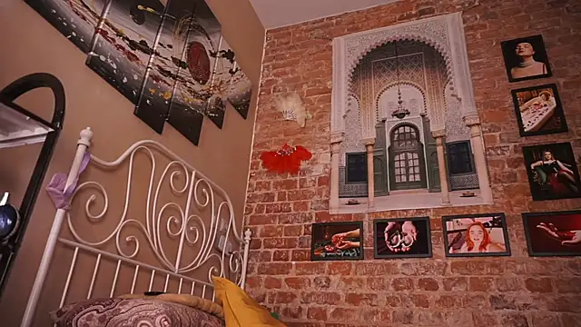 Evelively online show from April 16, 2:23 am