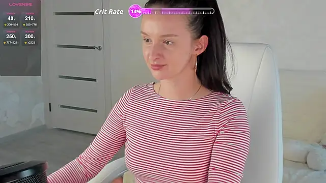 Snapshot of Miss_Sun_Shine chatting on April 16, 1:23 pm Miss Sun Shine online show from April 16, 1:23 pm