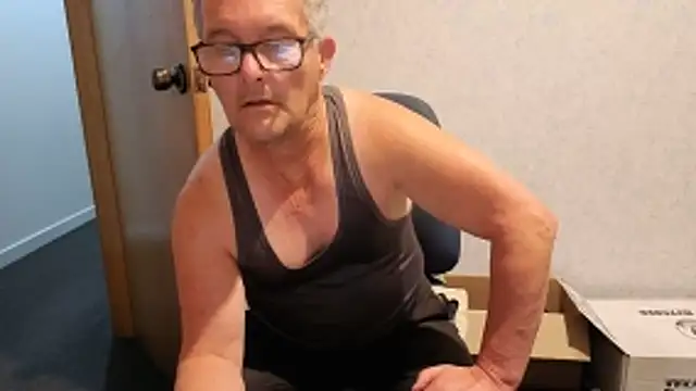 Snapshot of bigballnz chatting on November 2, 7:57 am bigballnz online show from November 2, 7:57 am