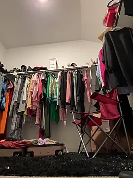 Snapshot of blue5455 chatting on January 19, 6:42 am blue5455 online show from January 19, 6:42 am