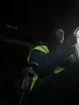 Snapshot of blue5455 chatting on March 3, 1:07 am blue5455 online show from March 3, 1:07 am