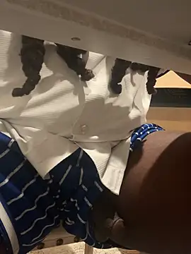 Snapshot of blue5455 chatting on January 20, 11:43 pm blue5455 online show from January 20, 11:43 pm