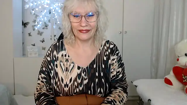Ghertrude52 online show from March 18, 5:12 am