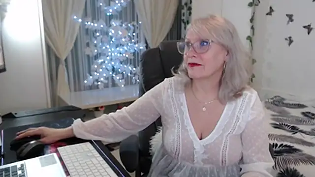 Ghertrude52 online show from March 20, 5:08 am