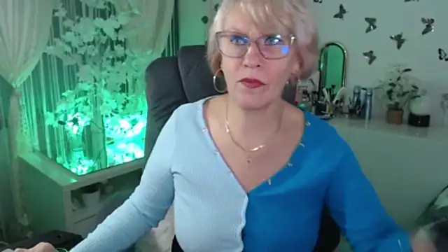 Ghertrude52 online show from January 19, 4:27 am