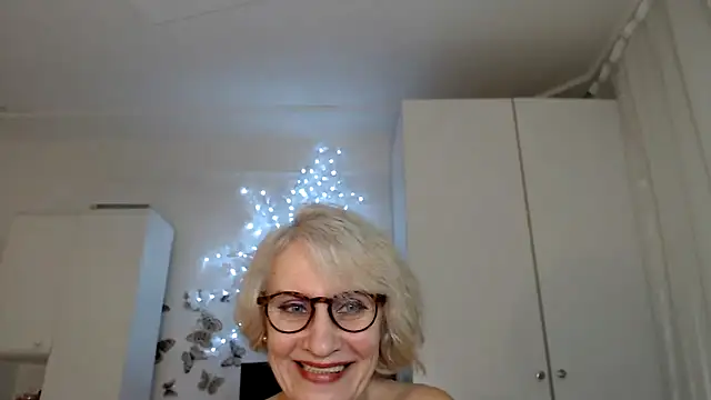 Ghertrude52 online show from February 24, 7:44 am