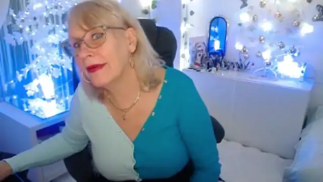 Ghertrude52 online show from January 7, 4:06 am