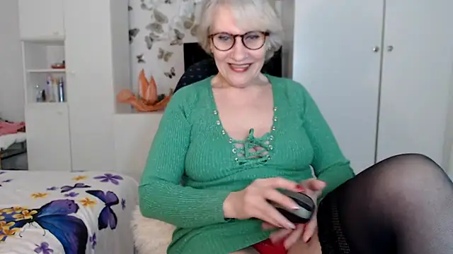 Ghertrude52 online show from March 3, 7:13 am