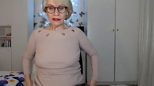 Ghertrude52 online show from February 27, 4:35 am