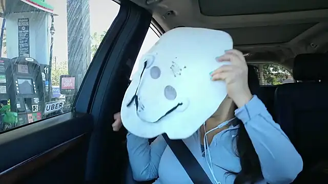 Foglove69 online show from October 29, 4:28 pm