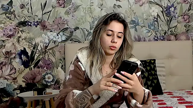 RoseDiamond06 online show from March 19, 7:06 pm