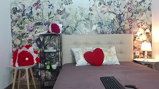 RoseDiamond06 online show from February 26, 9:48 pm