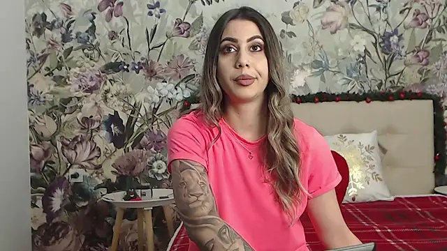 RoseDiamond06 online show from December 18, 2:43 pm