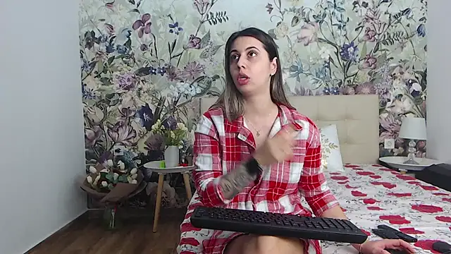 RoseDiamond06 online show from February 16, 6:39 pm