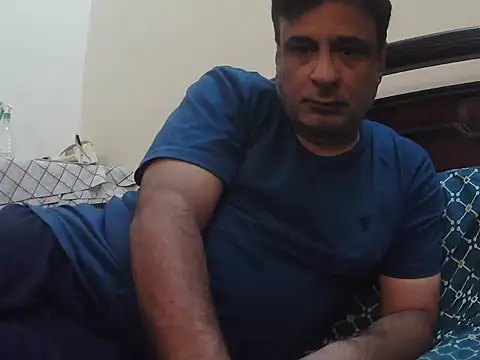 desipapaxxx online show from February 4, 1:06 pm