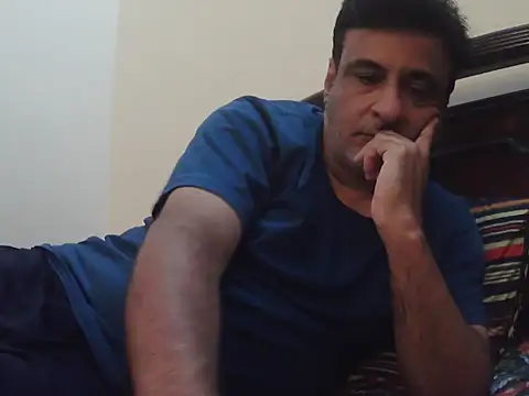 desipapaxxx online show from March 29, 8:10 pm