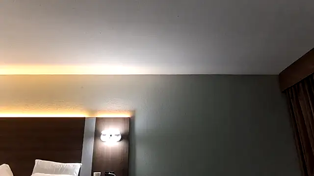 Snapshot of AerobicSleeve chatting on October 28, 11:20 am AerobicSleeve online show from October 28, 11:20 am