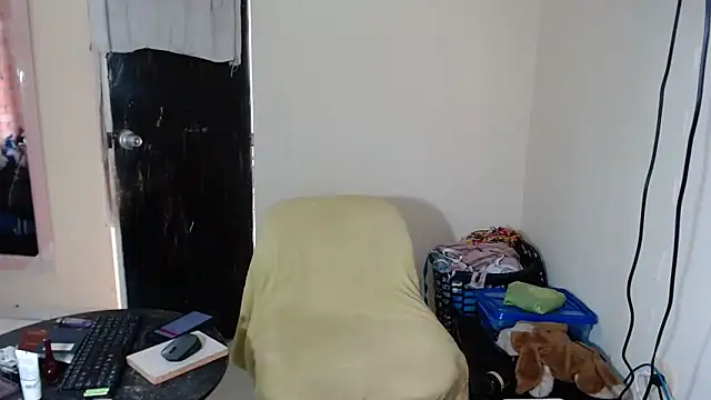 Sashaferrari2000 online show from March 19, 4:51 pm