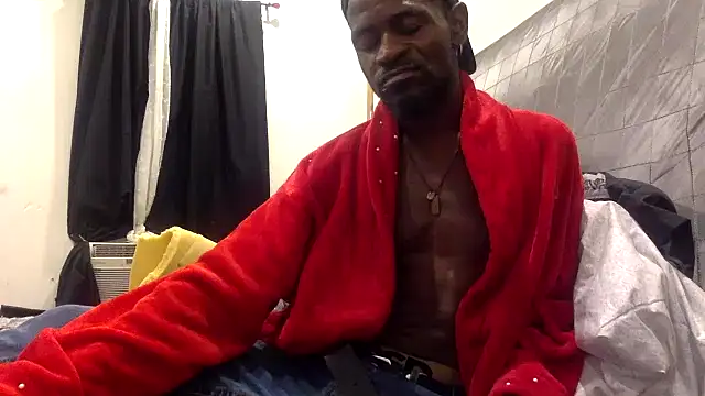 MrRuddeebony online show from January 10, 9:04 am