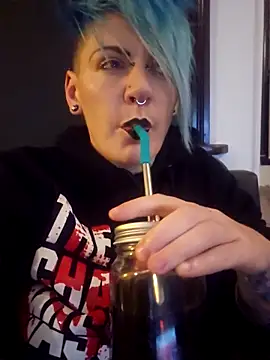 PinkTheHawk online show from April 2, 10:55 am