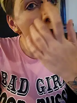 PinkTheHawk online show from February 26, 6:57 am