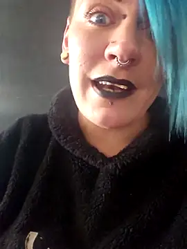 PinkTheHawk online show from April 14, 11:32 pm