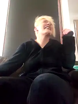 PinkTheHawk online show from March 4, 1:35 am