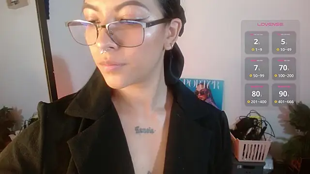 karlavittar online show from October 16, 1:41 pm