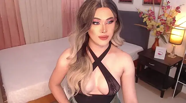 Snapshot of MistressAthalia chatting on March 18, 5:23 am MistressAthalia online show from March 18, 5:23 am