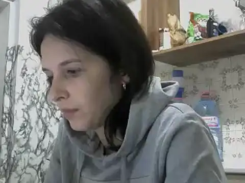 SexxyLety online show from March 9, 8:10 pm