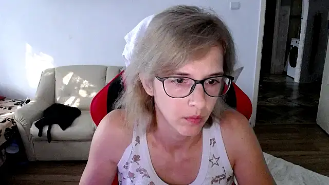 SexxyLety online show from September 10, 6:01 am