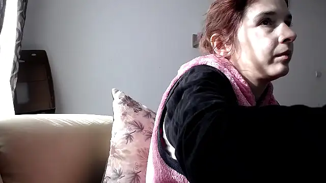 SexxyLety online show from March 3, 8:32 am