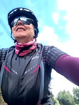 Snapshot of emma_tour chatting on December 1, 2:51 pm emma tour online show from December 1, 2:51 pm