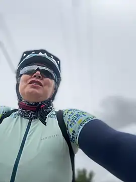 Snapshot of emma_tour chatting on October 31, 3:30 pm emma tour online show from October 31, 3:30 pm