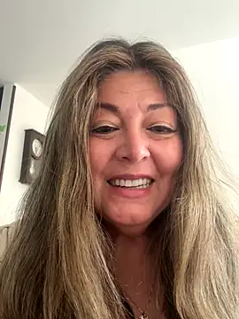 Snapshot of emma_tour chatting on October 25, 1:56 pm emma tour online show from October 25, 1:56 pm