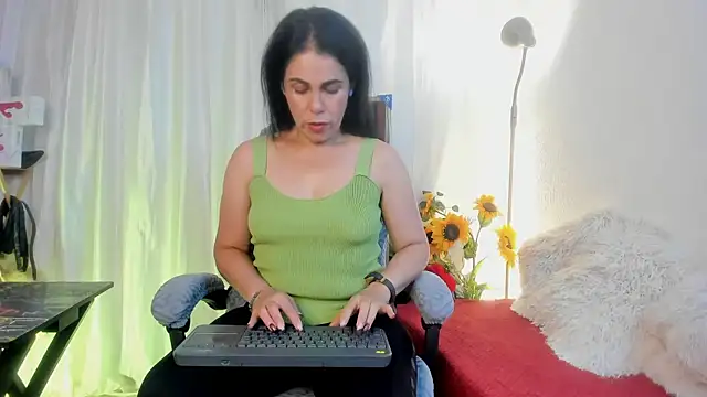girasol walton online show from May 7, 1:58 pm