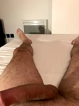 Snapshot of Romain2841 chatting on November 4, 8:01 pm Romain2841 online show from November 4, 8:01 pm