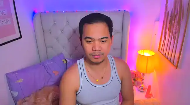 AsianZero online show from February 19, 5:06 pm