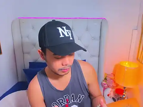 AsianZero online show from May 20, 5:32 pm
