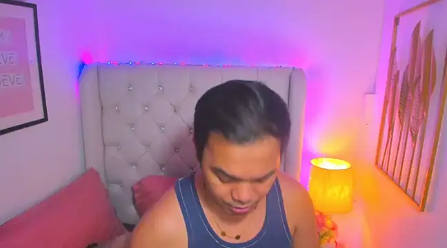 AsianZero online show from March 12, 9:03 pm