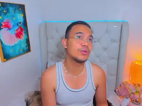 AsianZero online show from April 22, 4:25 pm