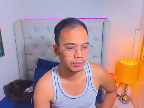AsianZero online show from May 5, 5:16 pm