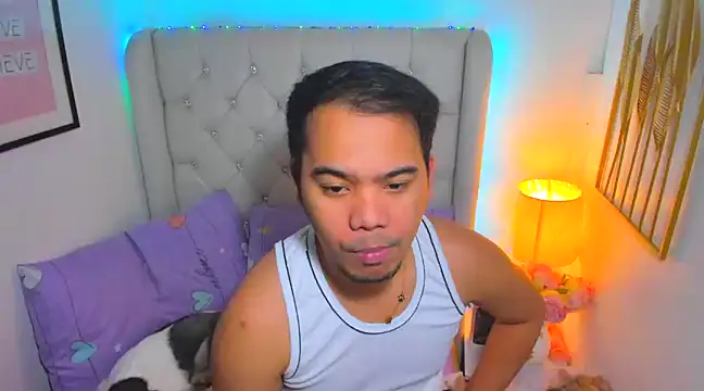 AsianZero online show from February 25, 5:19 pm