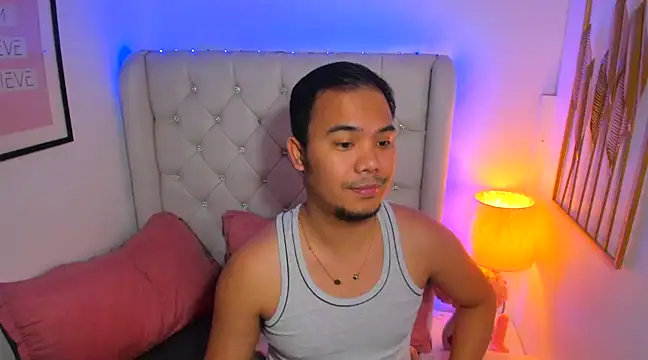 AsianZero online show from February 8, 9:25 pm